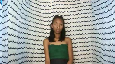 oliviah27 online show from November 13, 10:20 pm