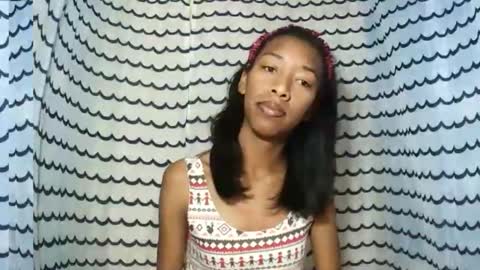 oliviah27 online show from November 10, 1:39 pm