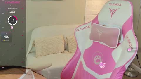 Olivia online show from October 8, 5:50 pm