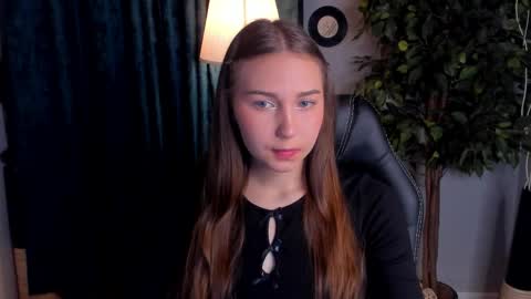 olivialangs online show from April 2, 11:29 am