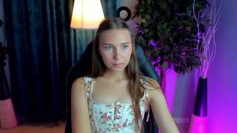 olivialangs online show from May 11, 2:45 pm
