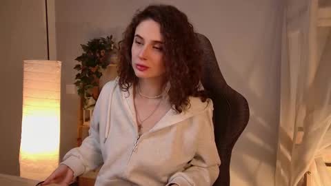 Liv online show from February 16, 6:41 pm