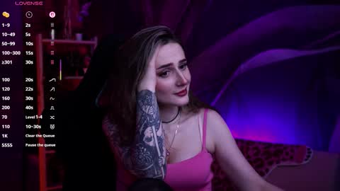 Liv online show from November 18, 9:32 am