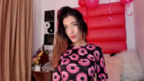 OliviaMonroe online show from February 9, 4:04 am