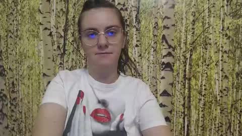 Snapshot of oliviasager chatting on October 5, 3:22 am Mistress Olivia online show from October 5, 3:22 am