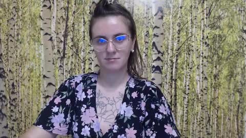 Snapshot of oliviasager chatting on September 19, 1:37 am Mistress Olivia online show from September 19, 1:37 am