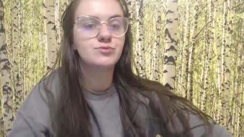 Snapshot of oliviasager chatting on October 1, 3:00 am Mistress Olivia online show from October 1, 3:00 am