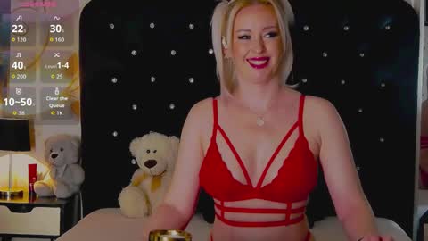 Olivia online show from March 28, 11:58 pm