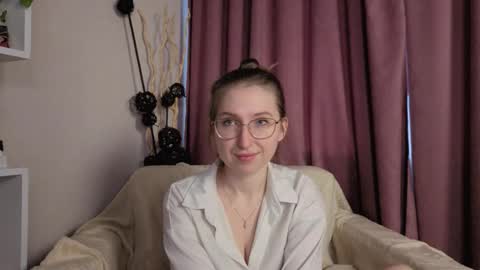 Kylie online show from December 4, 9:22 am