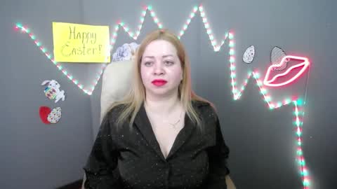 Oliviaverr online show from April 2, 12:35 pm