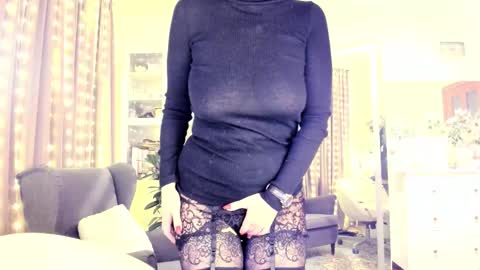 ollalla7 online show from February 19, 8:18 pm