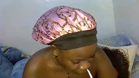 ollleina online show from February 6, 6:55 pm