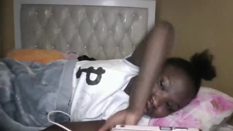 olwami4 online show from March 5, 2:57 pm