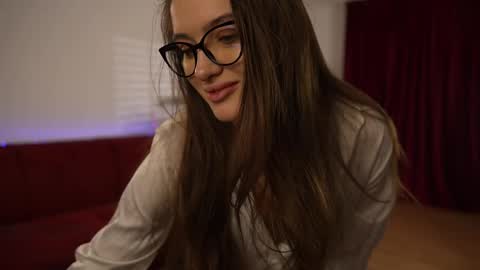 Snapshot of omiliver chatting on February 25, 7:16 pm    or    online show from February 25, 7:16 pm