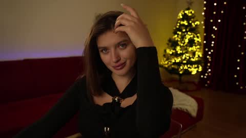 Snapshot of omiliver chatting on January 3, 6:57 pm    or    online show from January 3, 6:57 pm