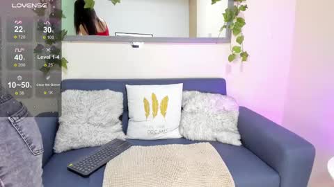 Violette online show from February 22, 7:10 pm