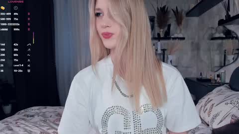 Ana online show from November 15, 11:00 am