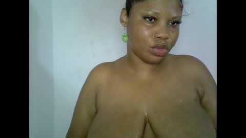 oneofdbestchubbygaloncb online show from May 8, 3:32 am
