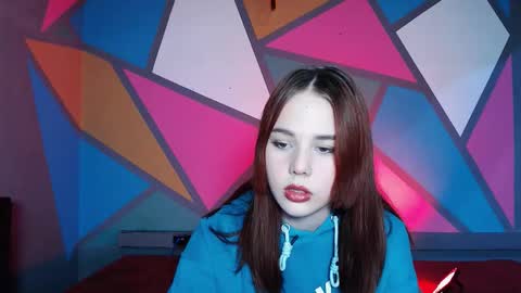 onessandra online show from November 20, 7:53 am