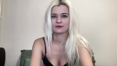 Onika online show from November 6, 4:24 pm