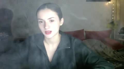 Snapshot of only_ubutterfly chatting on December 6, 6:39 pm Amalia online show from December 6, 6:39 pm