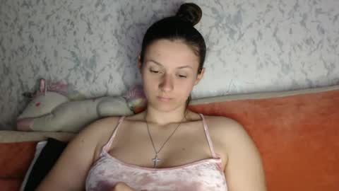 Amalia online show from April 22, 6:05 pm