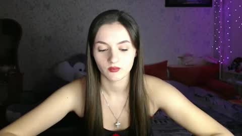 Snapshot of only_ubutterfly chatting on February 19, 6:00 pm Amalia online show from February 19, 6:00 pm
