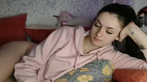 Snapshot of only_ubutterfly chatting on March 6, 12:00 am Amalia online show from March 6, 12:00 am