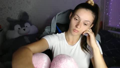 Snapshot of only_ubutterfly chatting on October 15, 5:37 pm Amalia online show from October 15, 5:37 pm