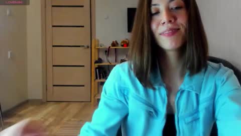 Britney online show from March 7, 1:18 pm