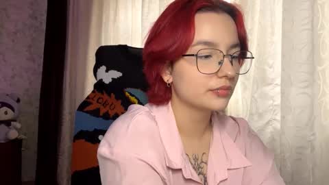 Snapshot of orahisle chatting on October 17, 12:41 pm Thea online show from October 17, 12:41 pm