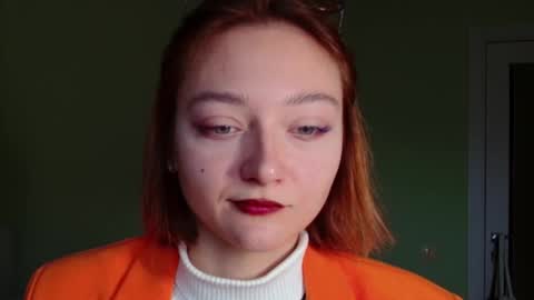 Melani  online show from October 19, 7:10 am