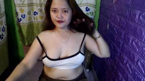 original_girl25 online show from November 9, 3:30 pm