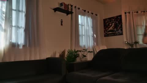 Mary online show from April 14, 4:40 pm