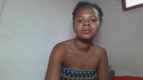 Snapshot of ornellahhh chatting on September 24, 10:03 am ornellahhh online show from September 24, 10:03 am