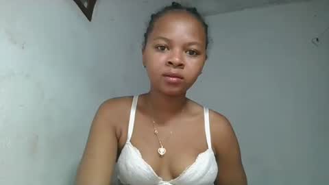 Snapshot of ornellahhh chatting on October 17, 2:42 pm ornellahhh online show from October 17, 2:42 pm