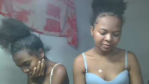 Snapshot of ornellahhh chatting on October 10, 8:25 pm ornellahhh online show from October 10, 8:25 pm