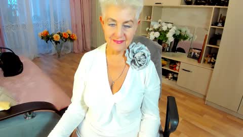 Alla online show from February 2, 1:32 pm