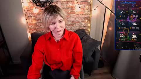 Snapshot of ozalin_green chatting on December 7, 8:55 am ozalin_green online show from December 7, 8:55 am