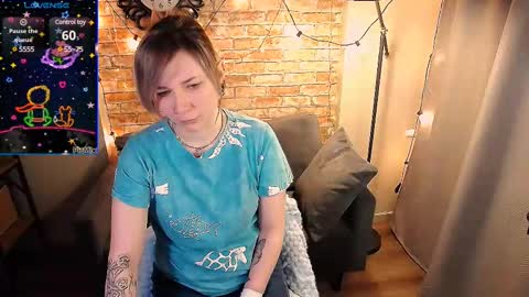 Snapshot of ozalin_green chatting on February 21, 9:01 am ozalin_green online show from February 21, 9:01 am