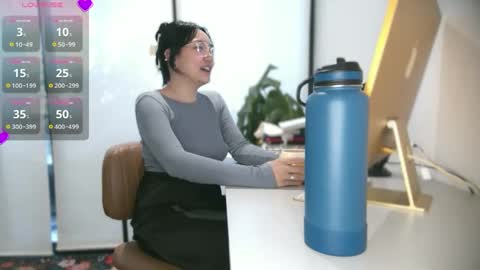 Snapshot of ozhmara chatting on October 7, 2:21 pm ozhmara online show from October 7, 2:21 pm