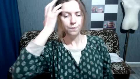 Ella online show from April 14, 8:14 am