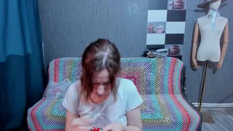 Ella online show from November 8, 9:47 am