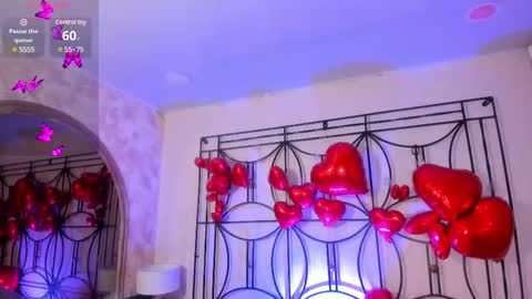 PaIIgePeach online show from February 11, 11:20 am