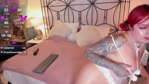 PaIIgePeach online show from April 15, 7:03 pm