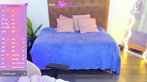 Snapshot of palmerfox_tay chatting on February 5, 9:18 pm palmerfox_tay online show from February 5, 9:18 pm