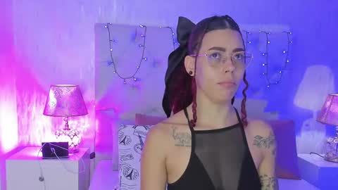 TELL ME PAMELLA AND GIVE ME A GOOD GRADE ITS IMPORTANT online show from October 23, 1:39 pm