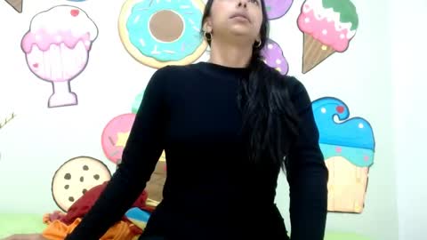 pamelaskiny20 online show from June 4, 2:50 am