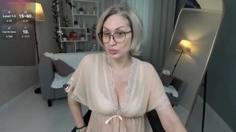 pamellamurphy online show from December 15, 6:07 am