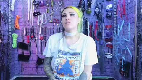 PandoraNez online show from February 20, 5:30 pm